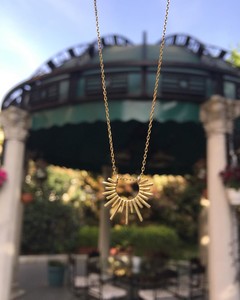 BEAUTIFUL SUN NECKLACE - Thumbnail