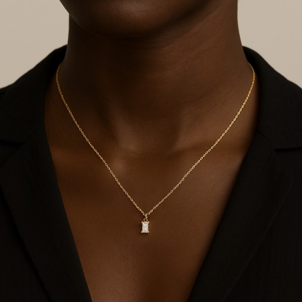  - WHITE CLARA NECKLACE