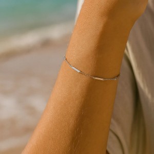  - FINE BRACELET (1)