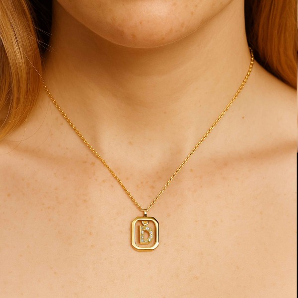  - FRAME D INITIAL NECKLACE (1)