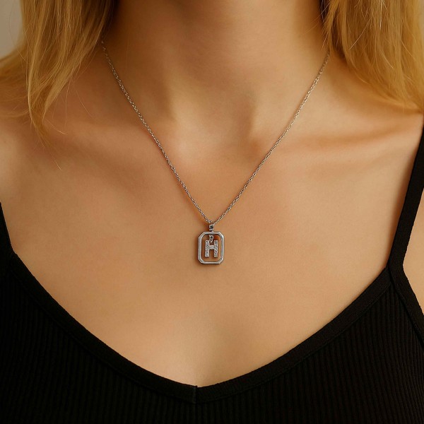  - FRAME G INITIAL NECKLACE (1)