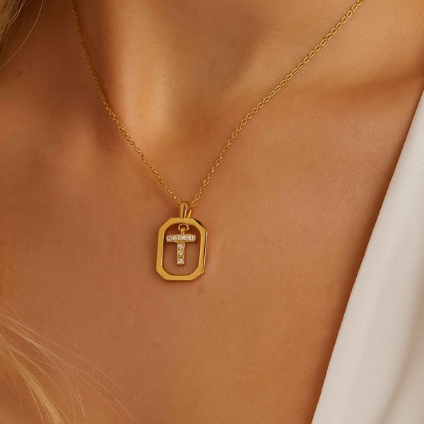  - FRAME T INITIAL NECKLACE (1)