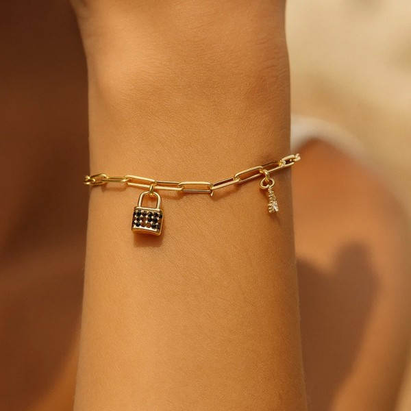  - MADISON LOCK & KEY BRACELET (1)