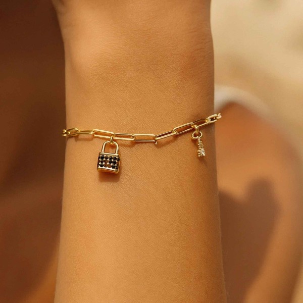  - MADISON LOCK & KEY BRACELET (1)