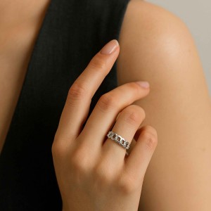 MEDIUM SIZE GOLD CHAIN RING - Thumbnail