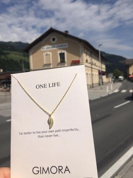ONE LIFE WING NECKLACE - Thumbnail (3)