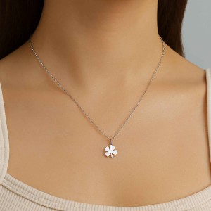  - LUCKY NECKLACE (1)